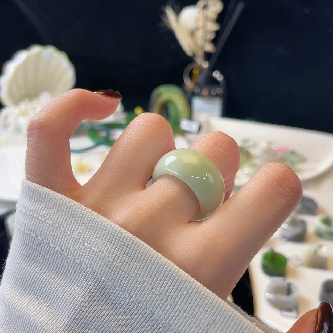 和田玉未镶嵌戒指k37 俄翠奶绿墩墩18.3