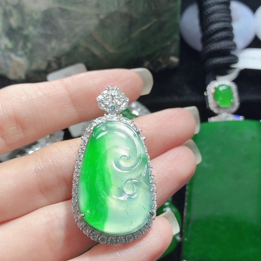 翡翠银S925镶嵌颈饰