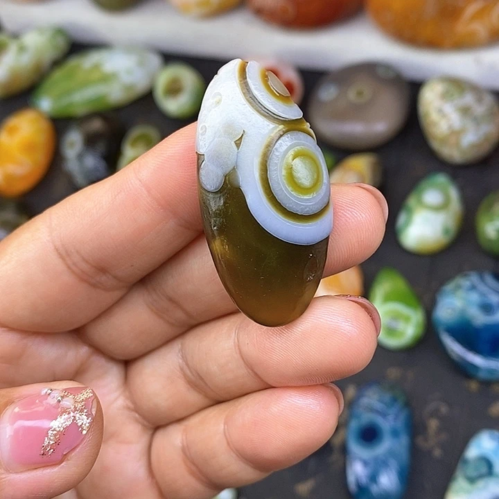 花眼玛瑙奇石饰品