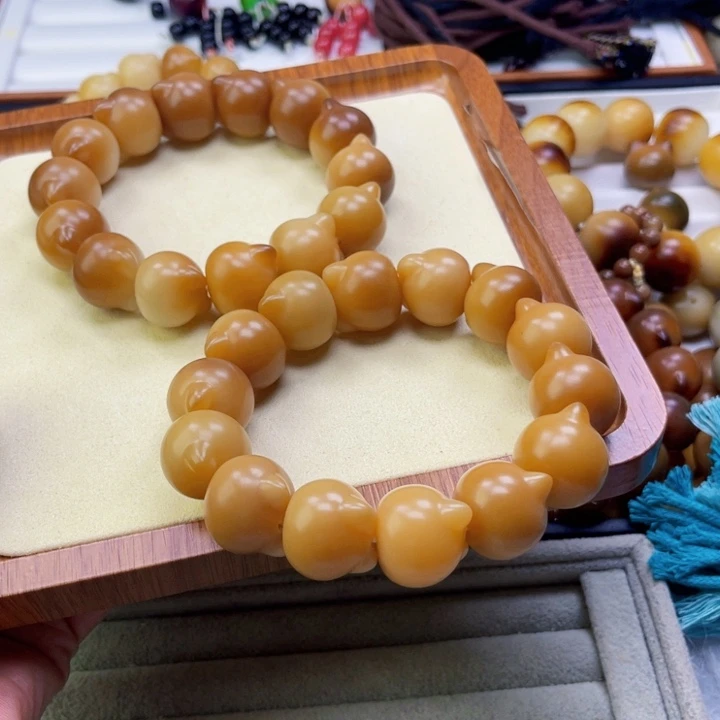 吊坠菩提根/象牙果3*