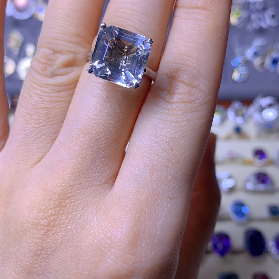 陈***8戒指银S925镶嵌水晶