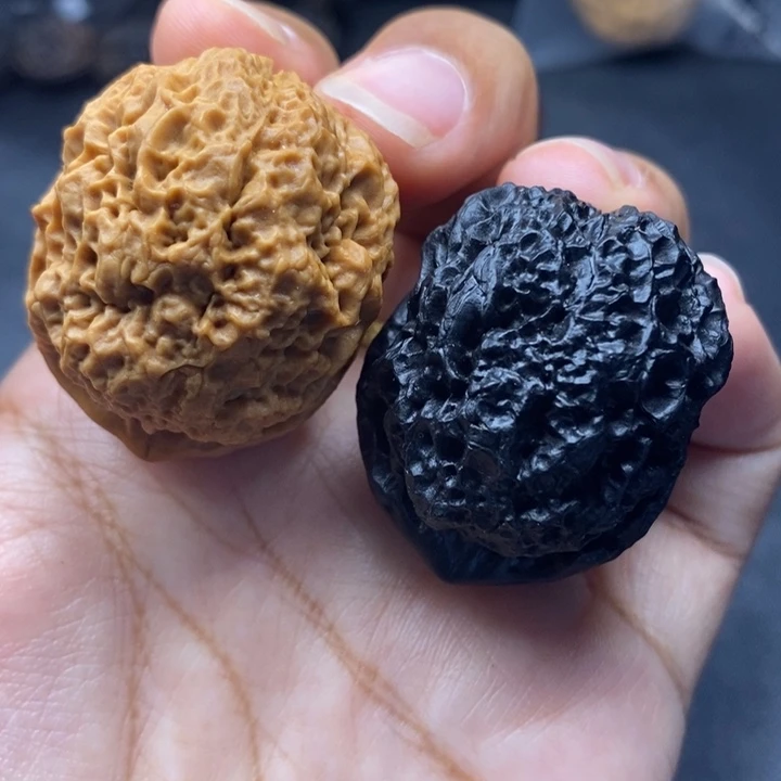 把件文玩核桃37尺铁狮子球