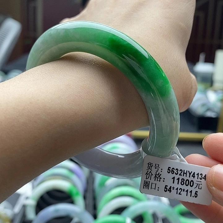 翡翠手镯未镶嵌54圆条