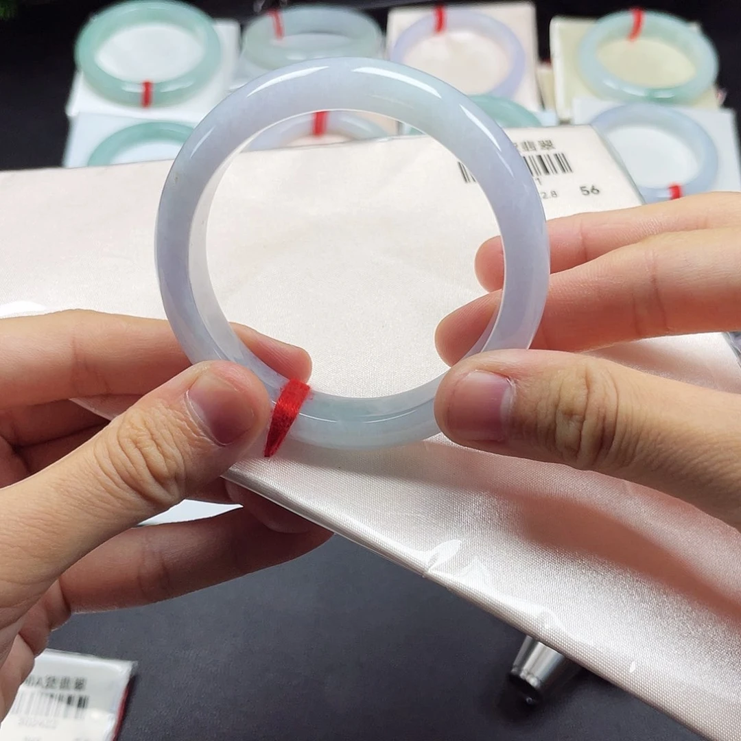 翡翠手镯未镶嵌天然翡翠手镯