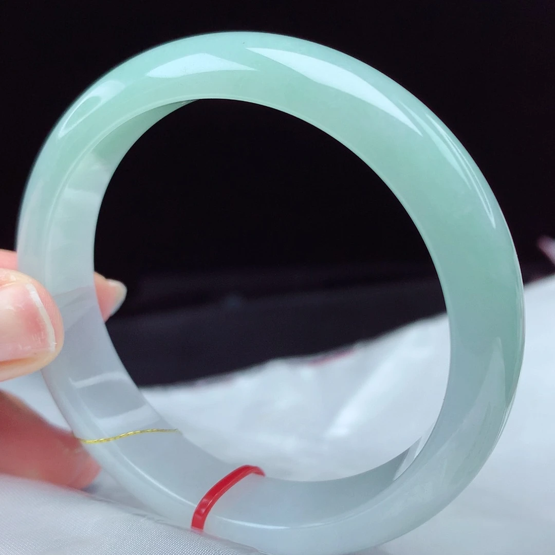 翡翠手镯未镶嵌57圈3777