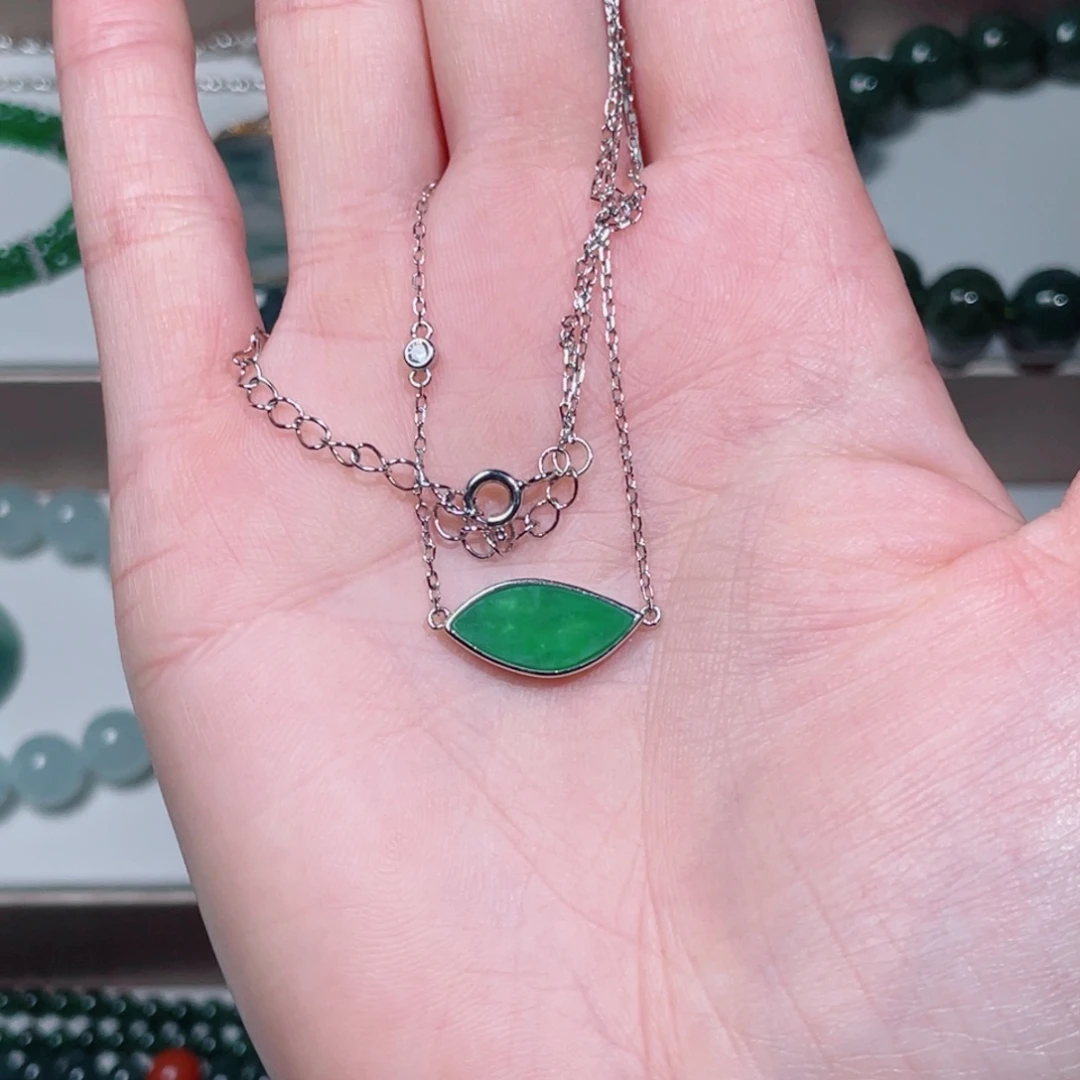 翡翠银S925镶嵌颈饰