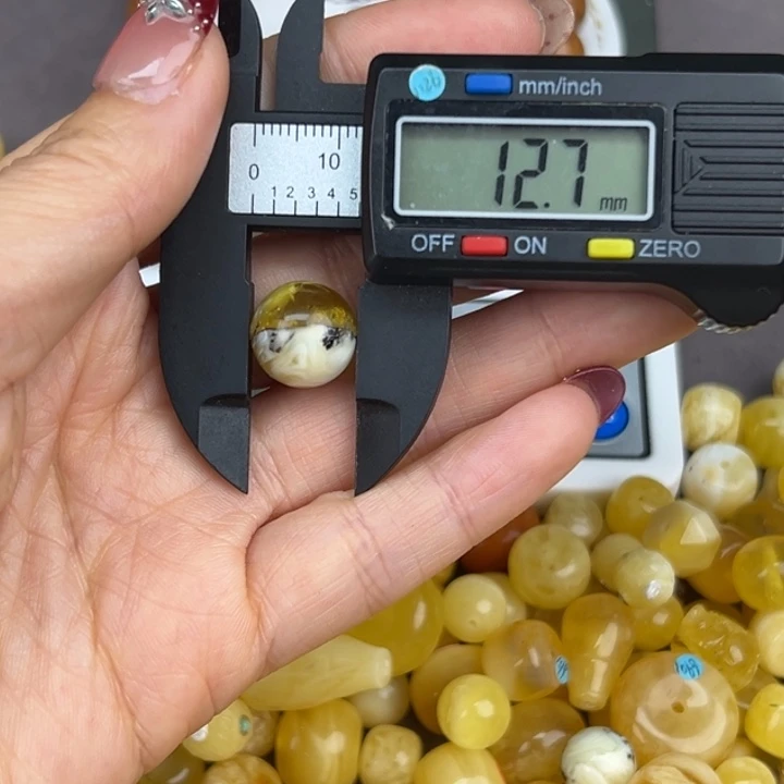 琥珀裸石未镶嵌微瑕161