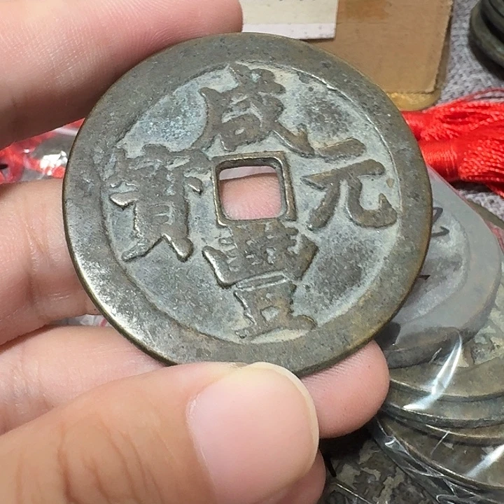 回***品铜现代工艺品花钱