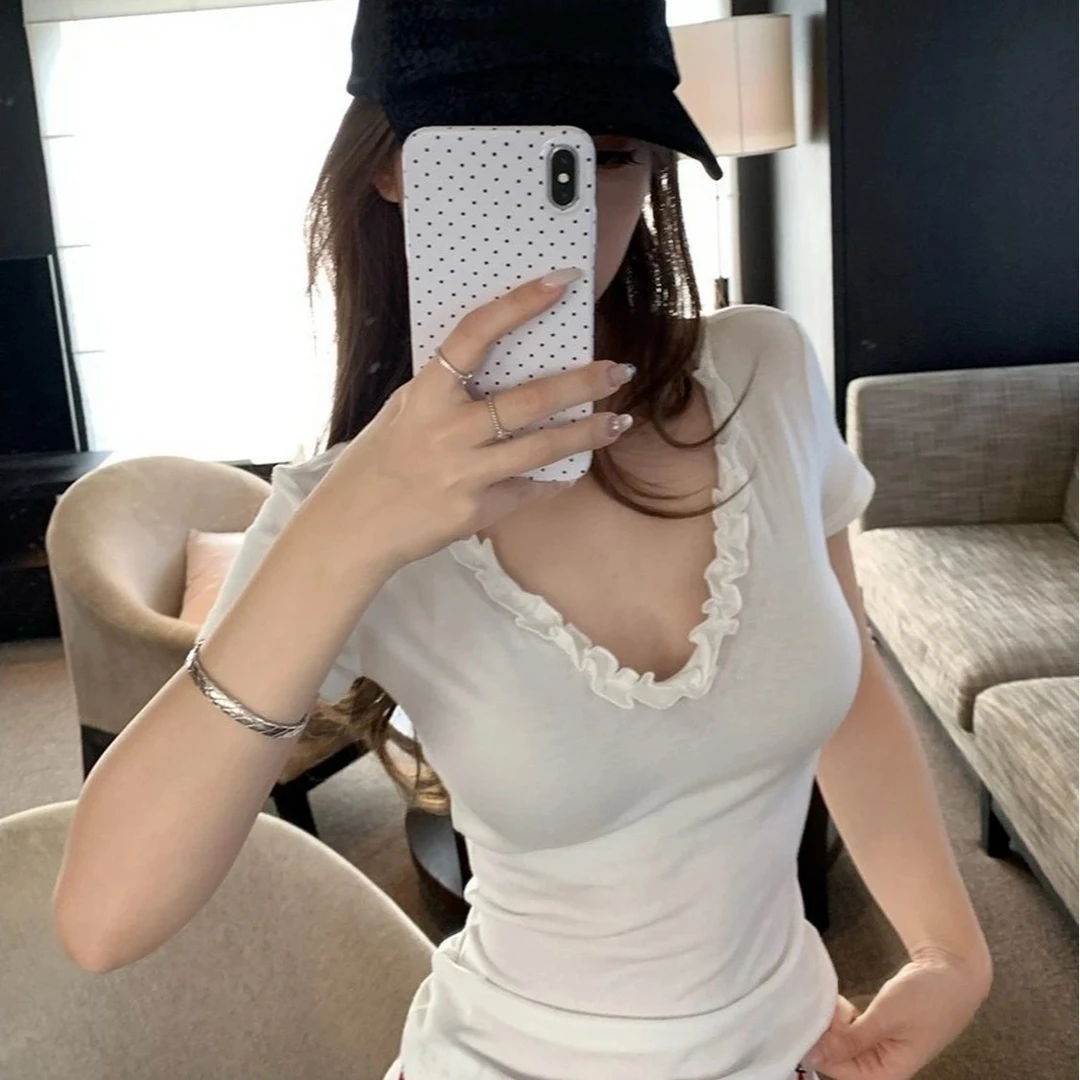 木耳边V领纯色T恤洋气夏季气质白色修身女生韩系独特漂亮小衫显瘦