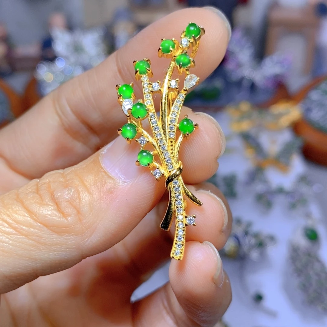 翡翠耳钉银S925镶嵌天然翡翠