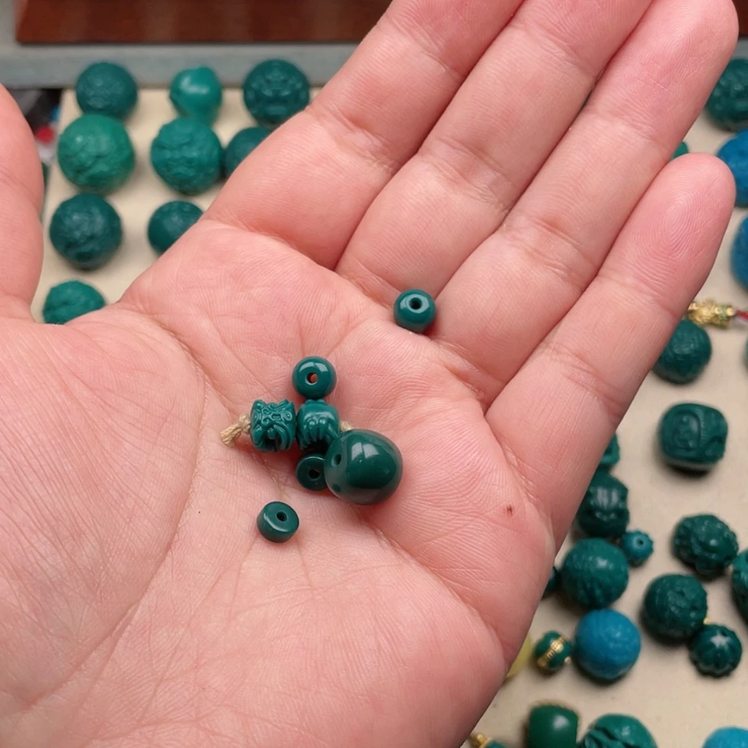 【闪购商品】玻璃颈饰111111111111111