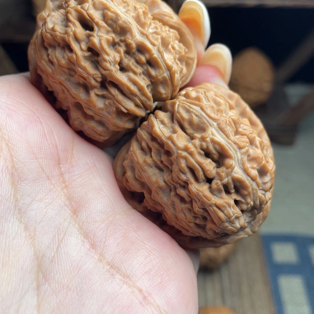 ****吊坠文玩核桃40全品三角白
