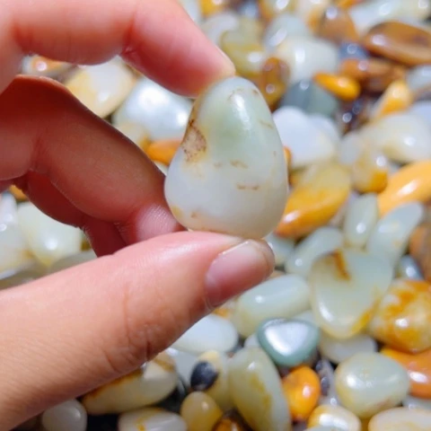 和田玉（子料）未镶嵌颈饰12.2克