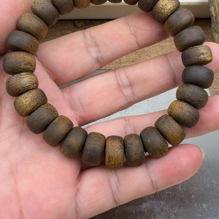 叶***宇手串沉香乌身手串14克加