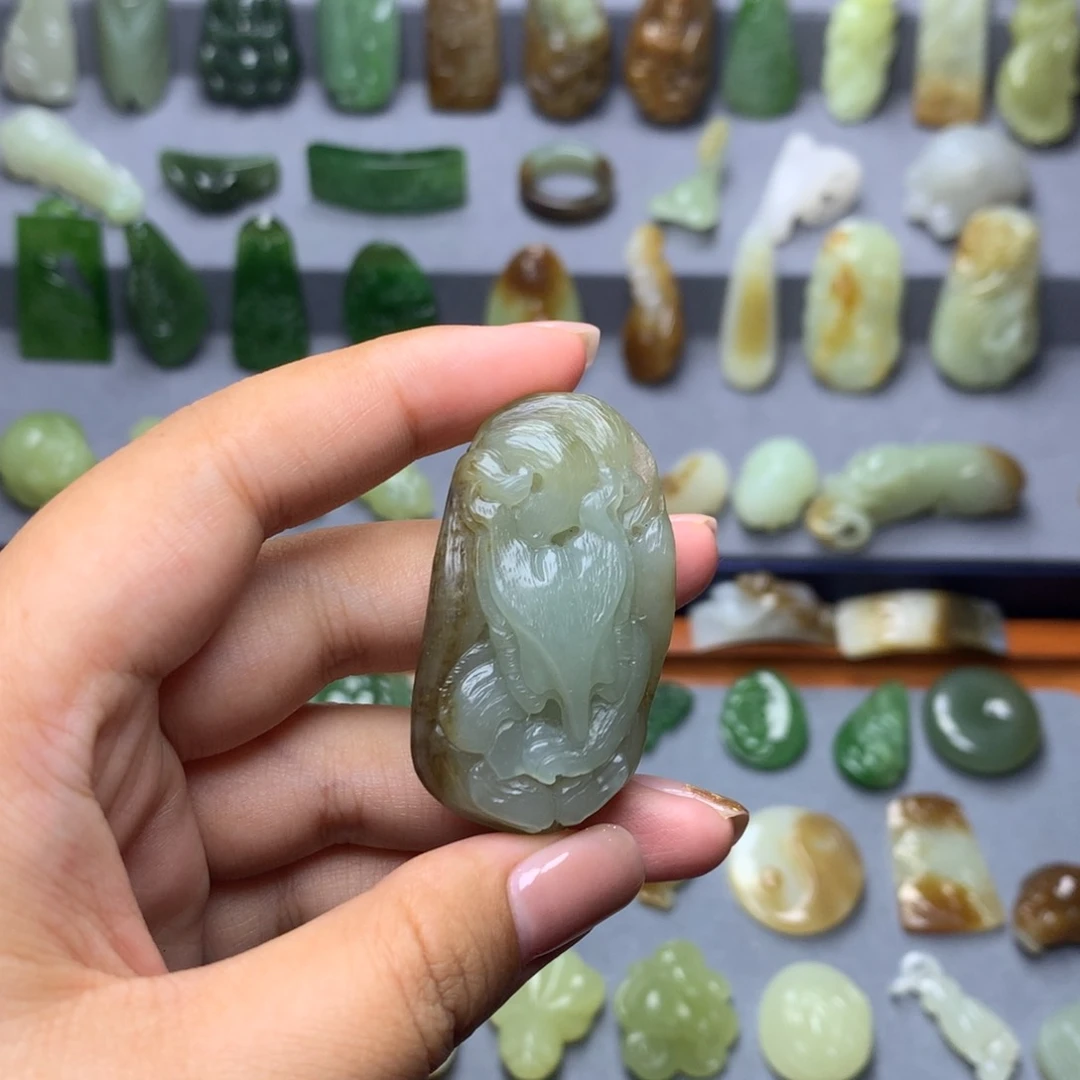 和田玉未镶嵌挂件