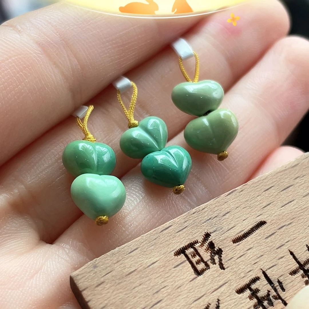 未镶嵌绿松石颈饰