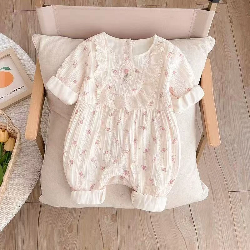洋气婴儿春装女宝宝衣服春秋连体衣公主哈衣外出春季百天