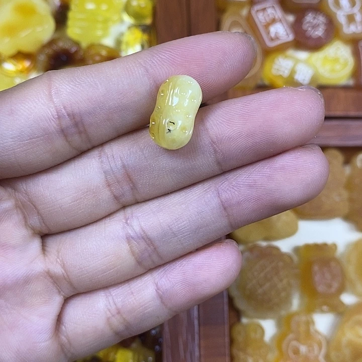 橄榄核吊坠花生74