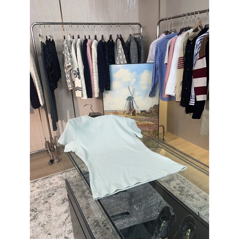 2025早年春款T恤柔软舒适上身时尚大气短袖40