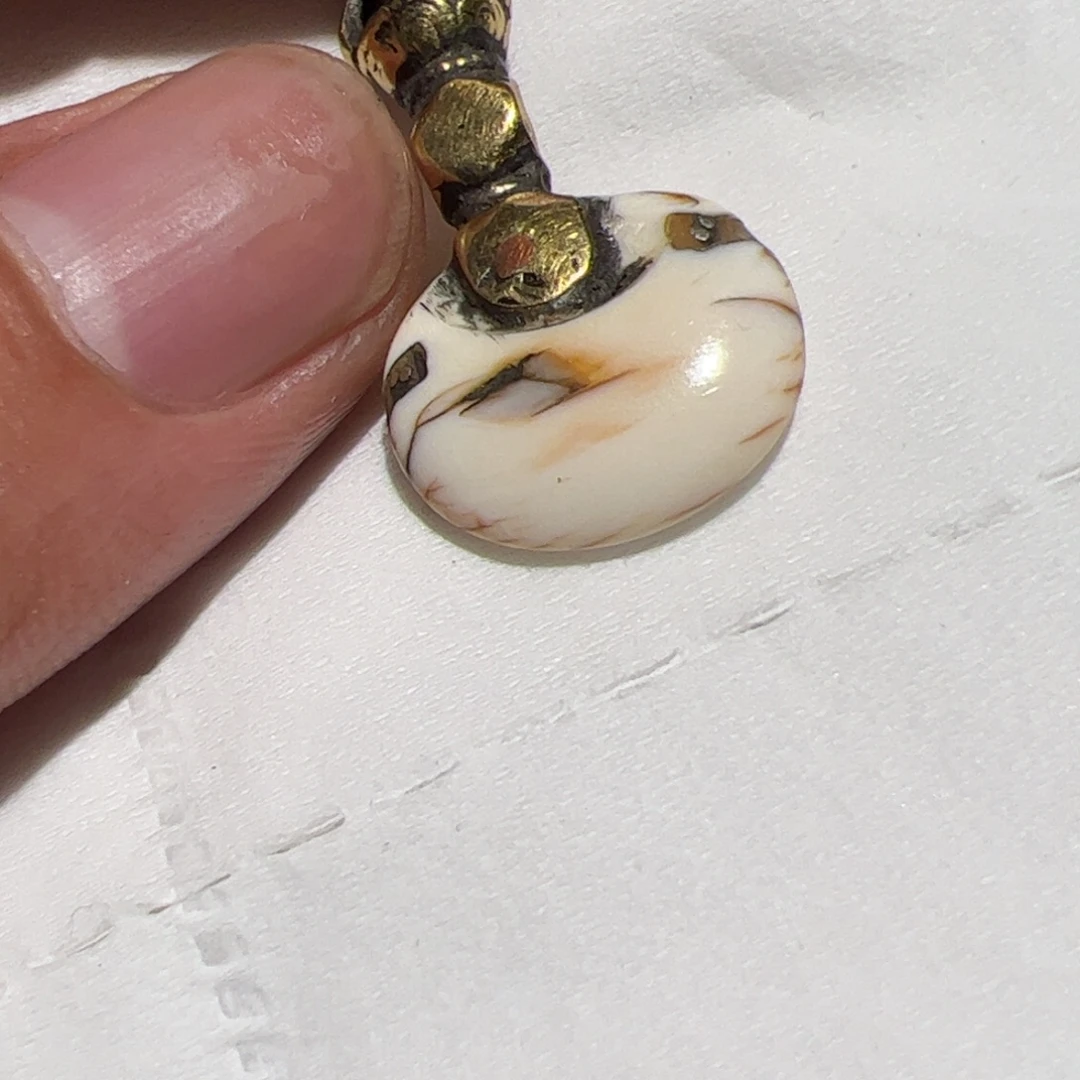 玻璃颈饰你在一起的