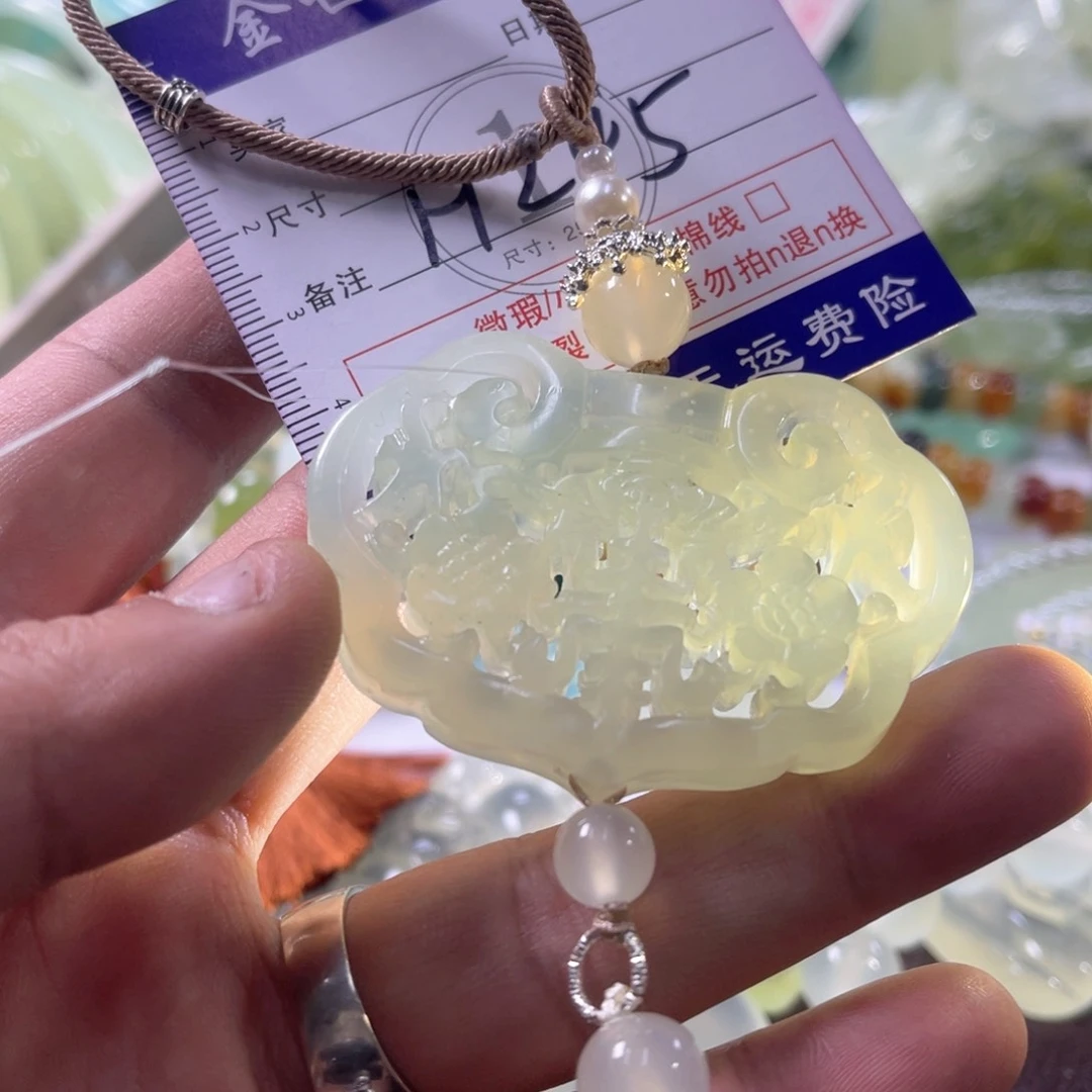 未镶嵌蛇纹石玉手镯（圆镯）