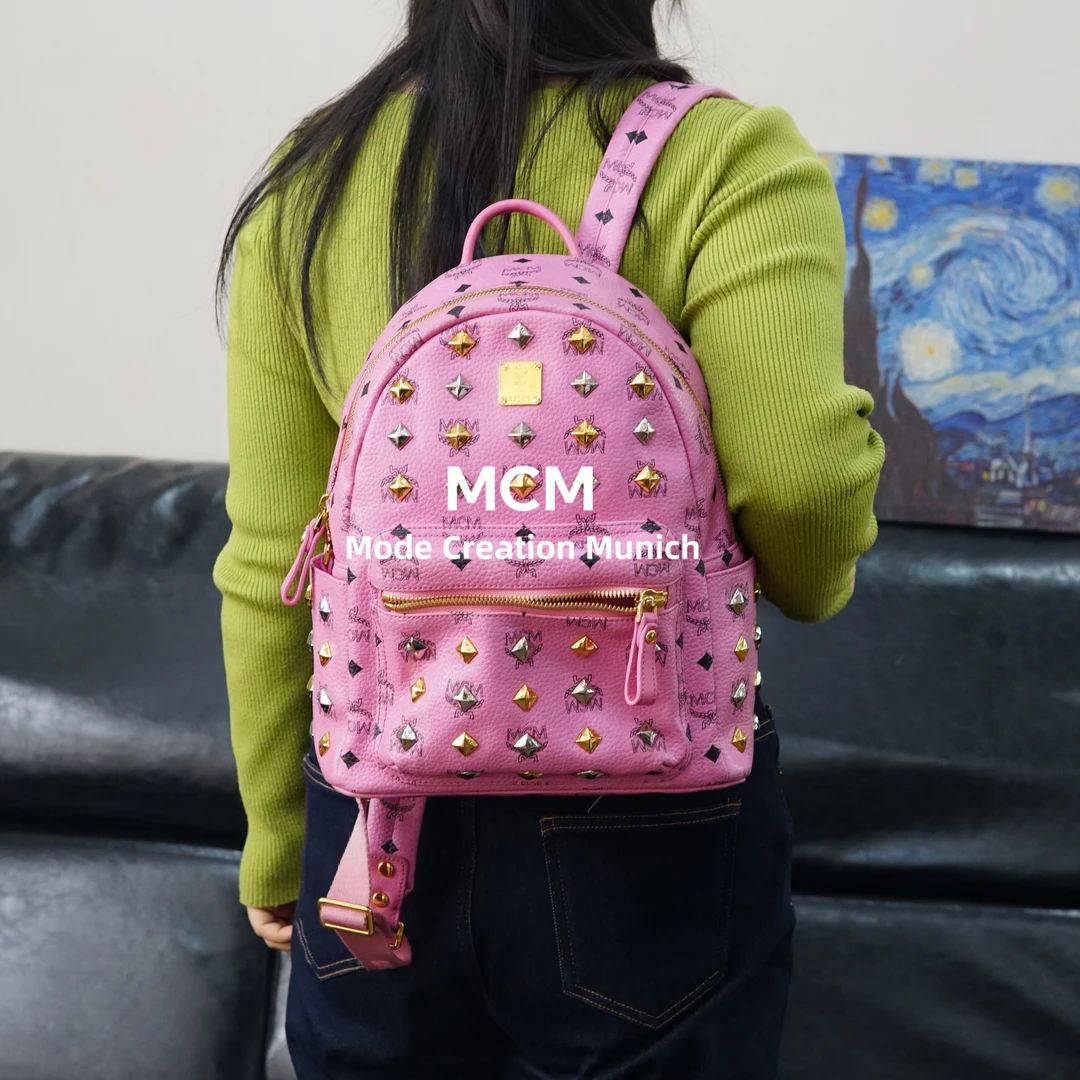 95新 MCM 粉色双肩包/FYSD01611591/1591