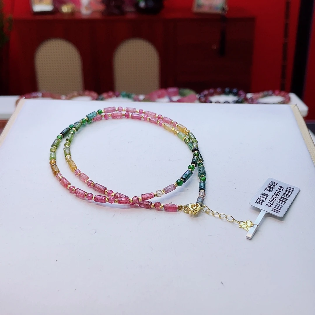 未镶嵌颈饰碧玺多样性发其一