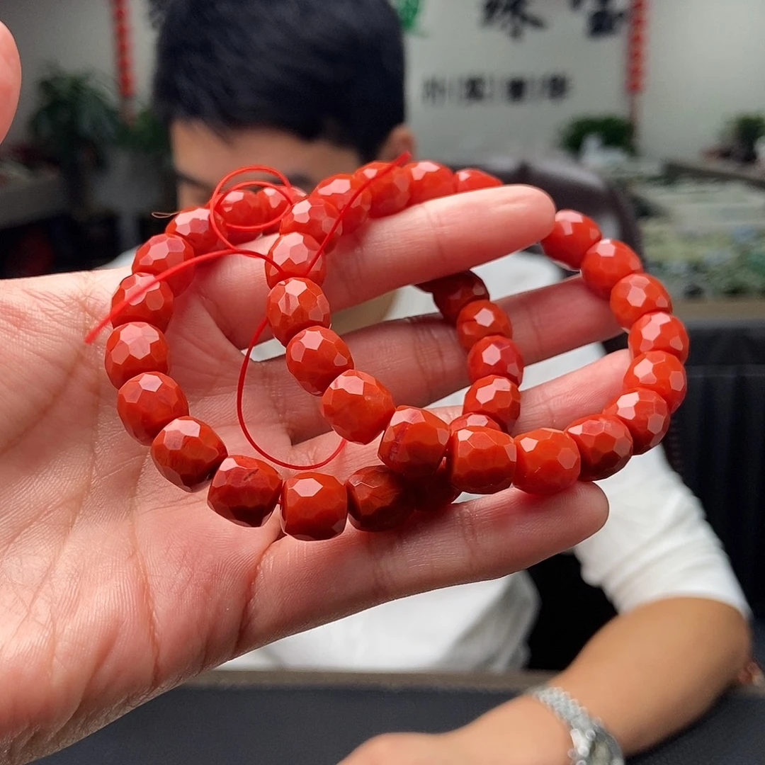 颈饰未镶嵌南红玛瑙手串 颜色多样性发拍一发一