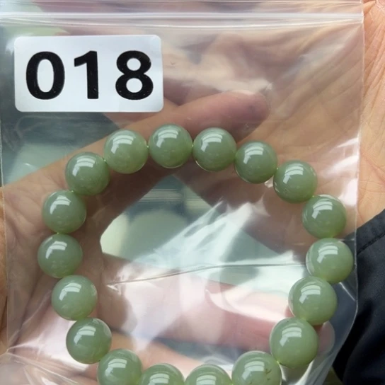 阳***好和田玉未镶嵌珠宝半成品