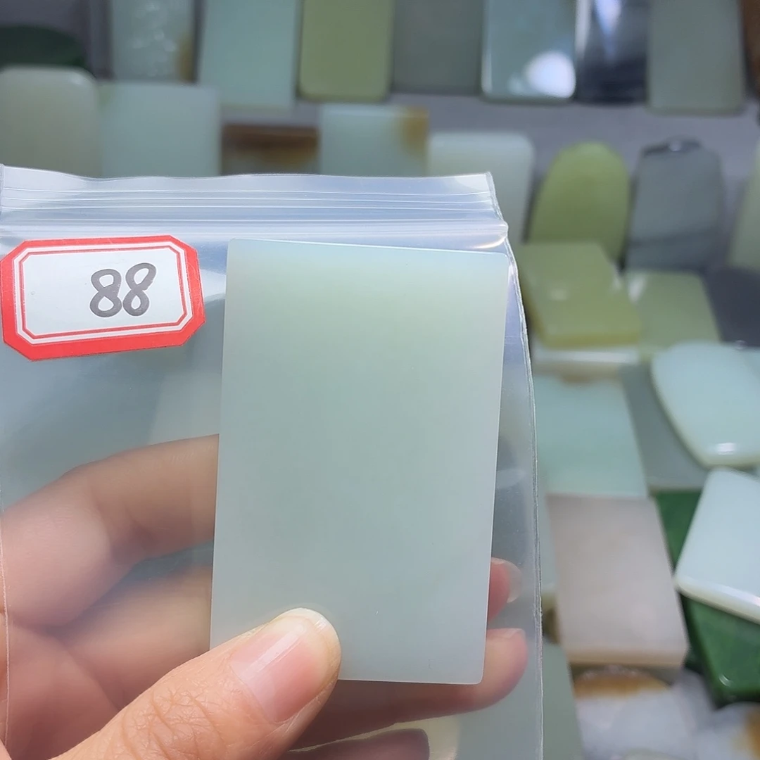 清***来和田玉未镶嵌颈饰