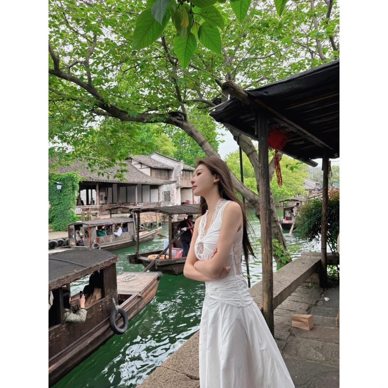 005-NO退NO换【美神降临】买手店设计师品牌扭结蕾丝拼接连衣裙