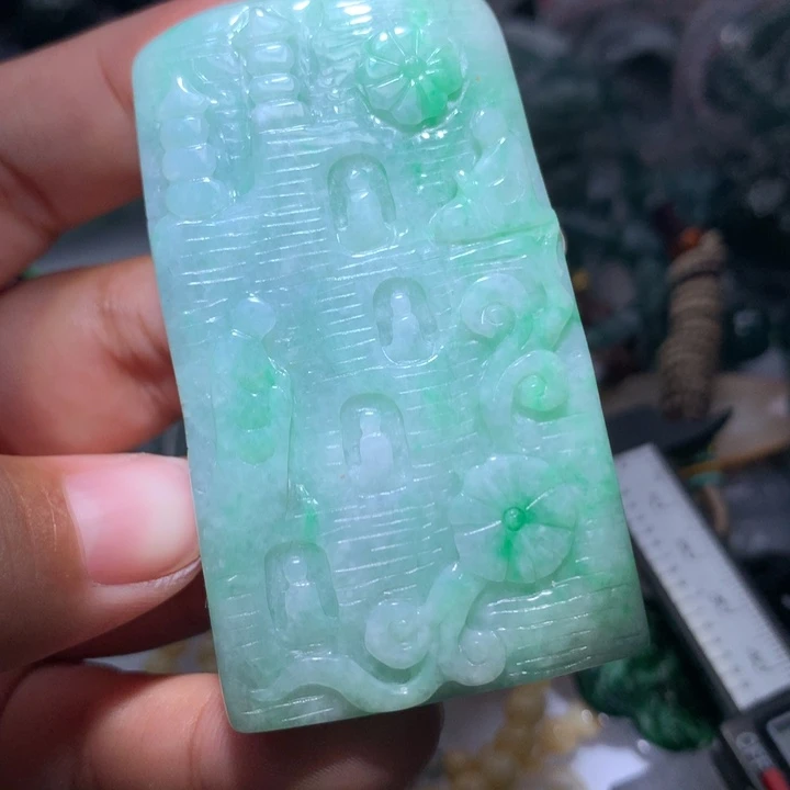 翡翠颈饰未镶嵌保真天然A货翡翠