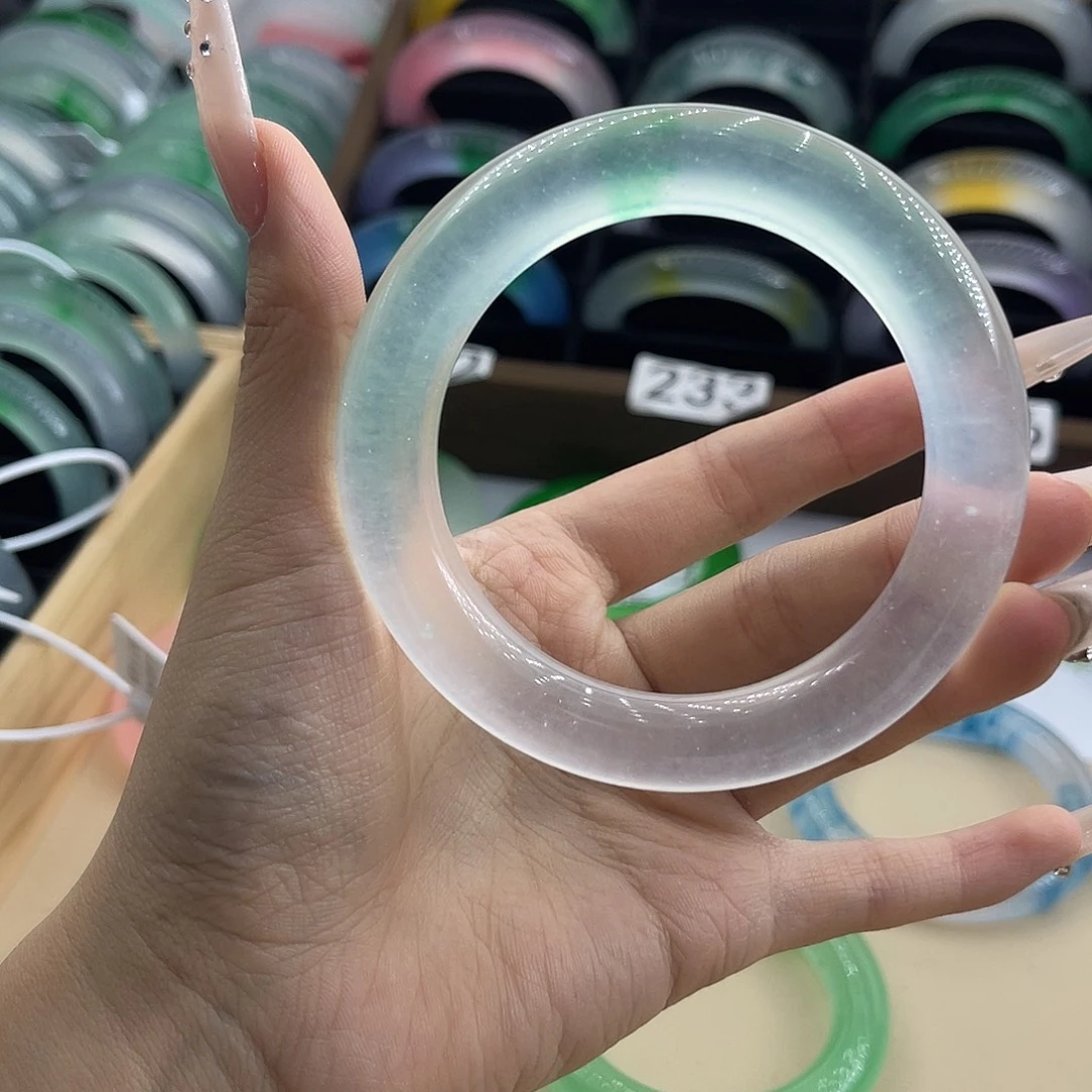 i***k玉isk 圆条53飘花