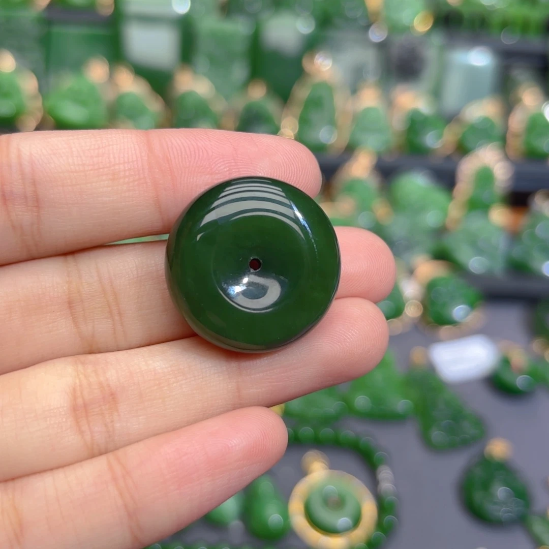 颈饰未镶嵌和田玉（碧玉）编绳