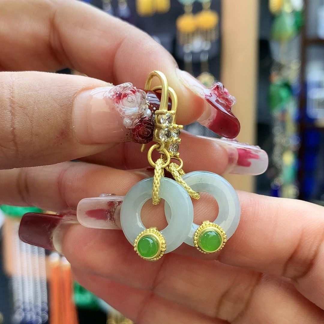 【闪购商品】翡翠耳饰未镶嵌耳坠