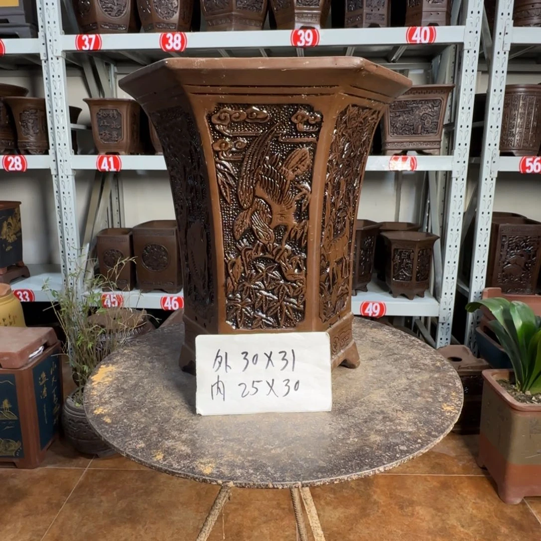 紫砂花盆，有1厘米左右差距，有色差