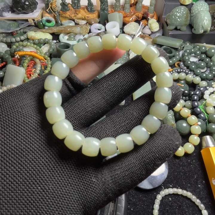 和田玉手串未镶嵌卡10