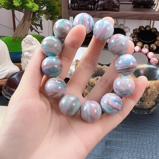 树脂制品特色手工艺