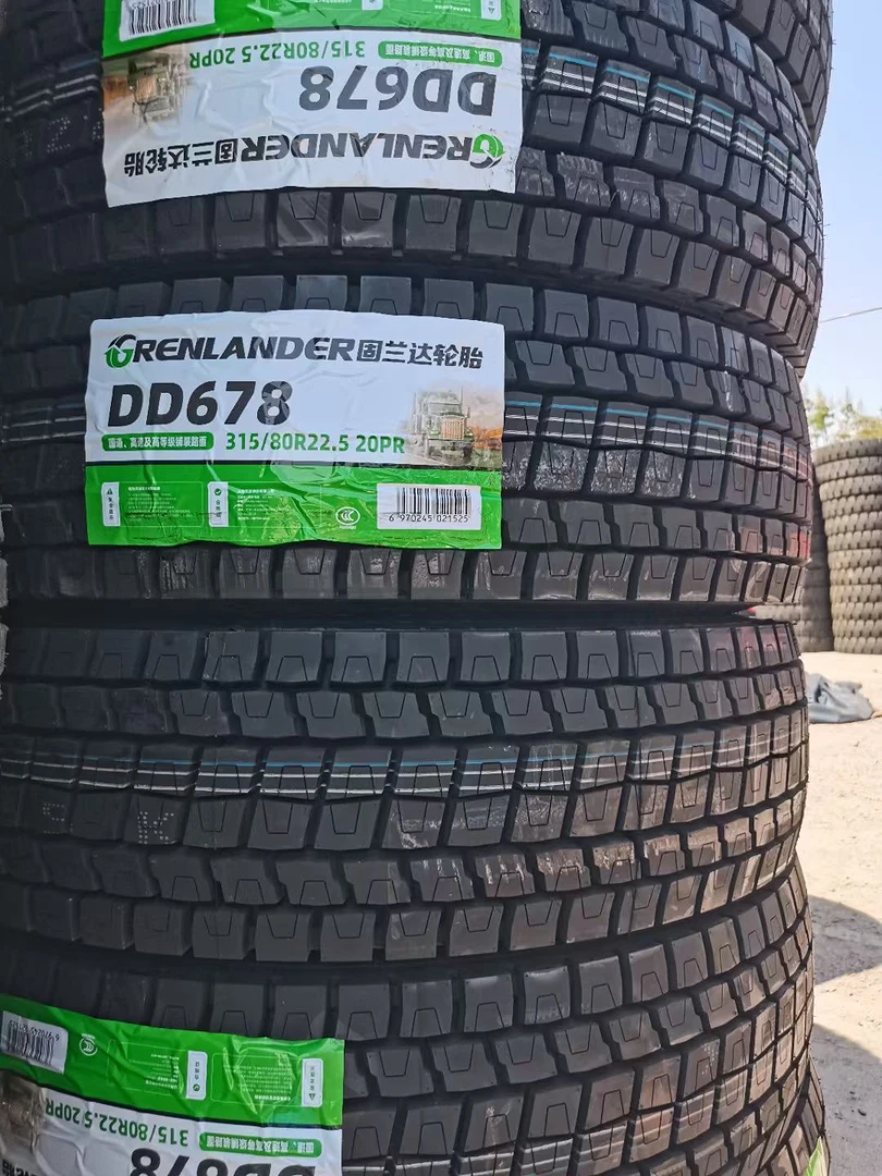 315/80r22.5真空胎325/95r22.5吊车轮胎