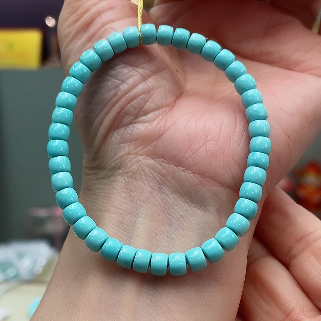 绿松石颈饰未镶嵌