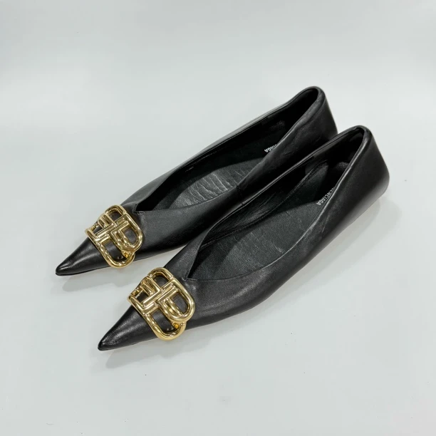 95新 Balenciaga/巴黎世家 35.5码Balenciaga尖头平底鞋 95新