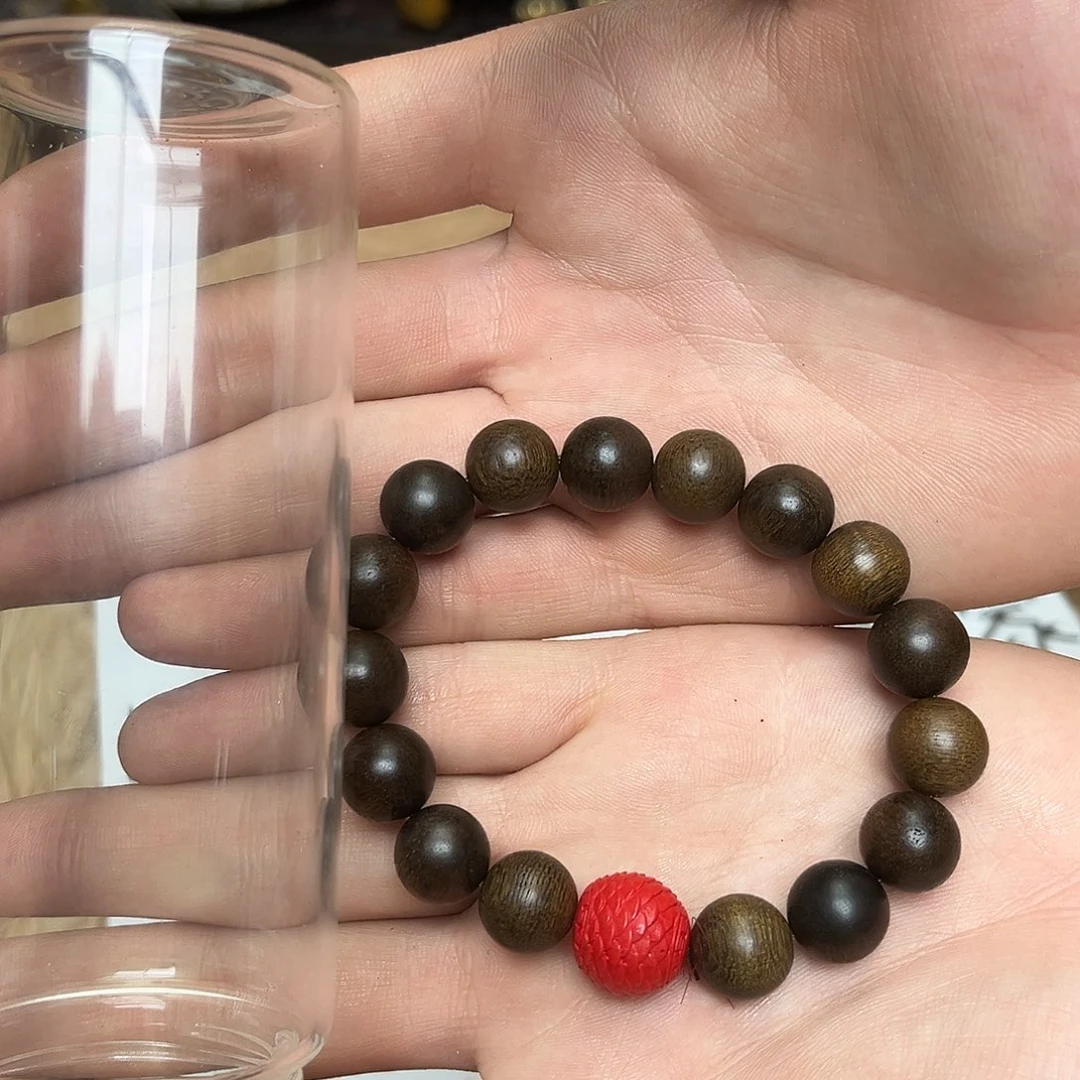 大叶紫檀（黑酸枝木类）