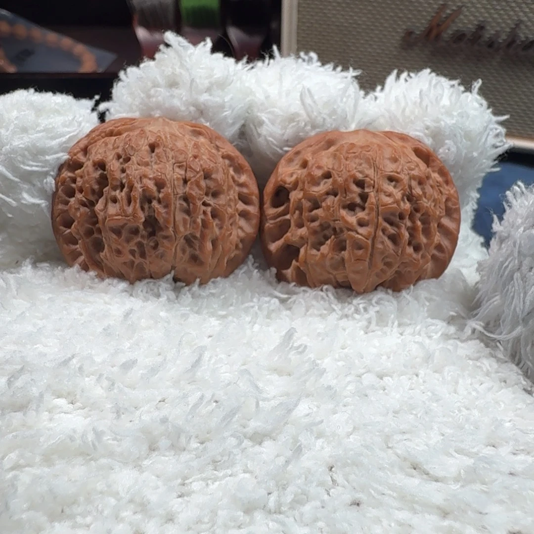 文玩核桃吊坠血麒麟37