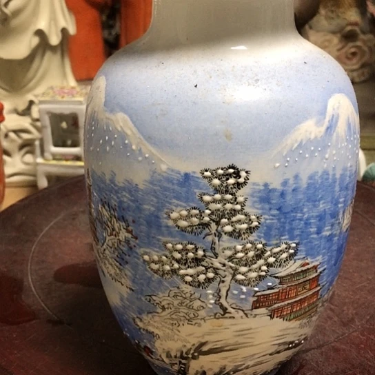 瓷陶瓷的设计师是一个