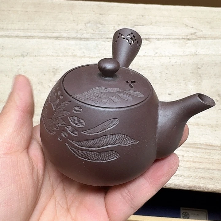 无***吕瓷片哈哈哈哈哈哈哈哈