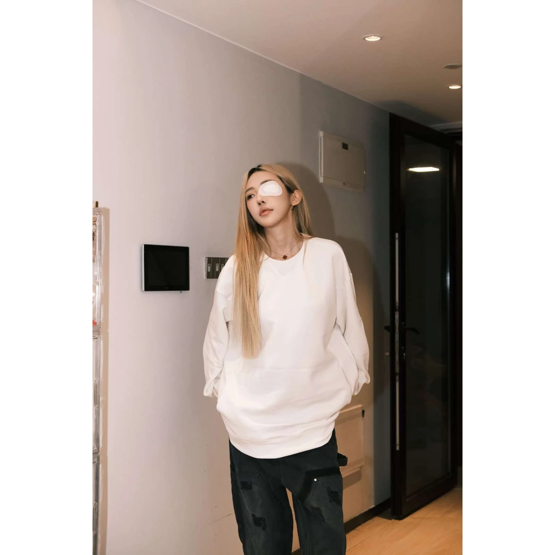 【黑黑专属】日系简约纯色休闲百搭长袖爽滑圆领情侣打底衫丝滑