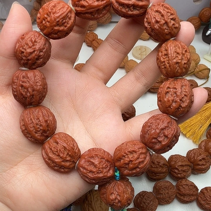 文玩核桃手串珊瑚纹手持