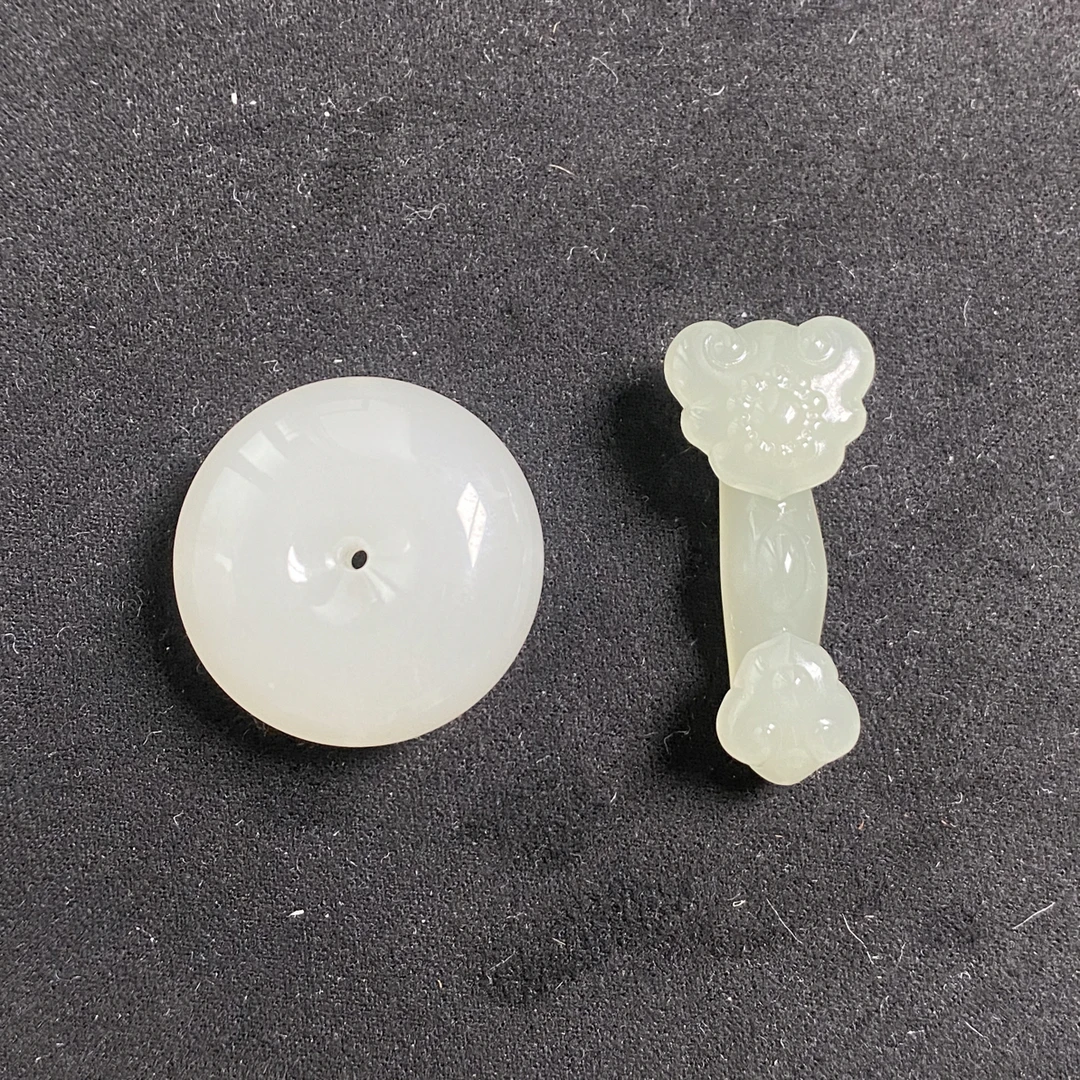天然和田玉青海料吊坠挂件