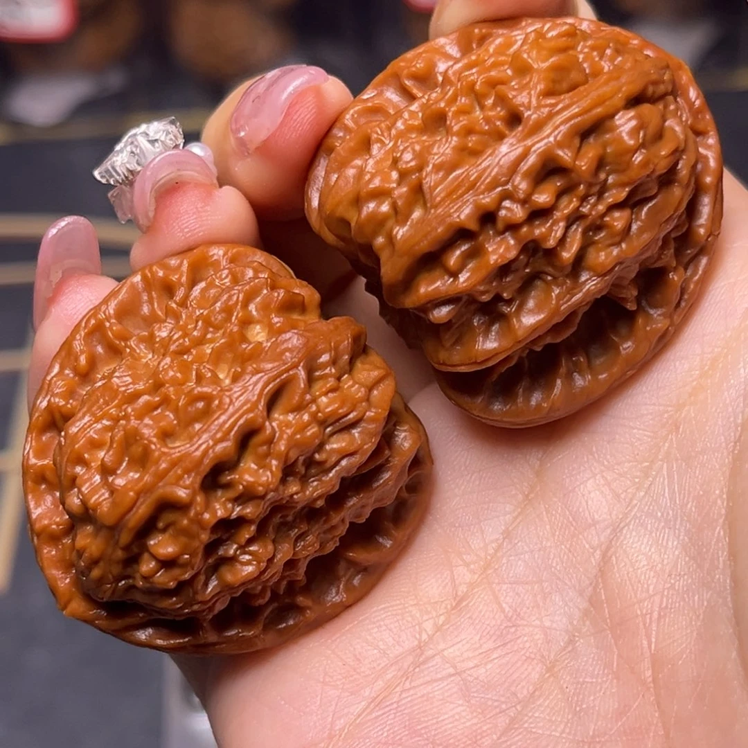 笨***蛋文玩核桃吊坠三角白