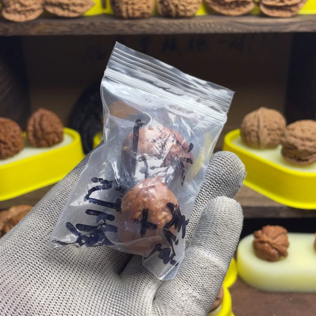 龙***堂吊坠文玩核桃送送
